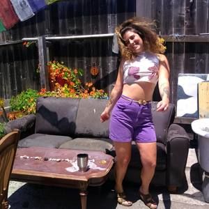 Meet your Posher, Lauren